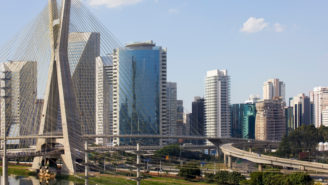 Blick auf die Kabelbrücke in Sao Paulo.